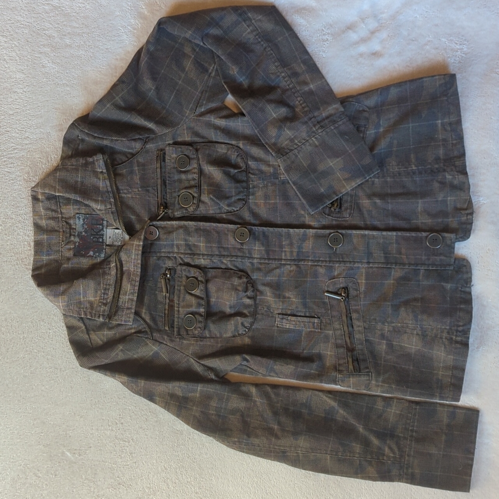 BKE Women's Plaid Camouflage Cargo Jacket
